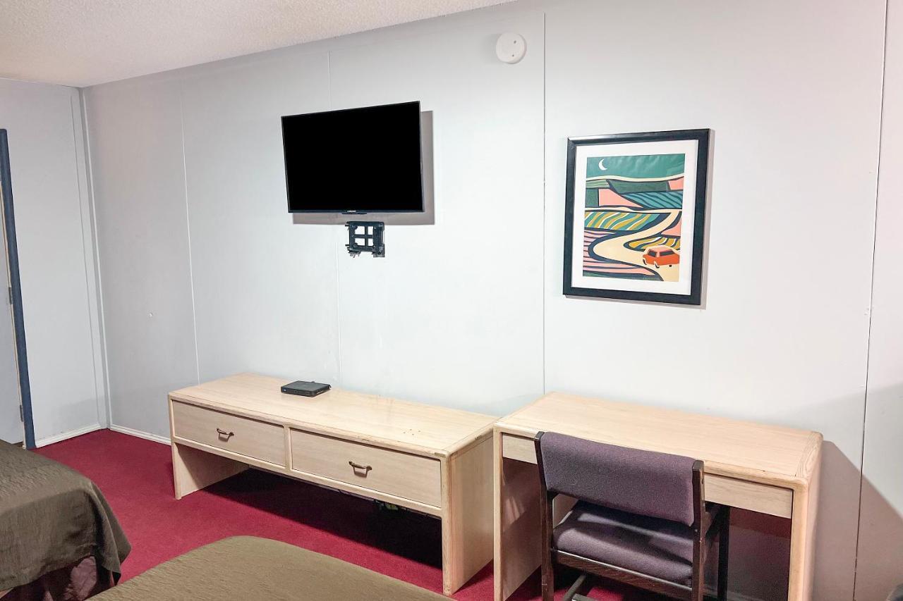 Oyo Hotel Colby, Ks 외부 사진